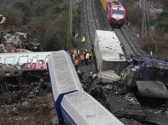 Yunanistan'da tren kazasının öfkesi dinmiyor
