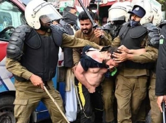 Pakistan: İmran Han'ın destekçileriyle polis arasında çatışma