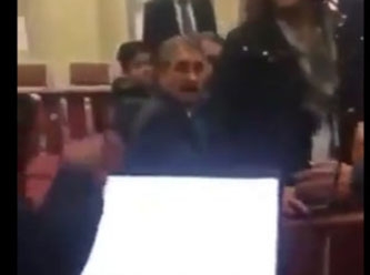 Gülefer Yazıcıoğlu, Mustafa Destici'yi duruşma salonundan kovmuş! Görüntüler gündem oldu