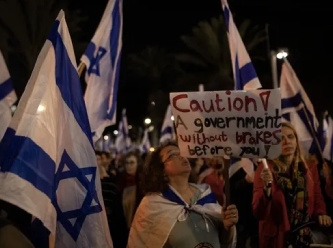 İsrail'de eski bakandan 'iç savaş' uyarısı: 'Kehanet değil, gerçekçi sözler'