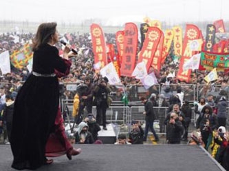 İstanbul'daki Nevruz kutlamalarında 240 kişi gözaltına alındı