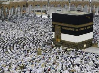 Suudi Arabistan Ramazan'ın ilk gününü perşembe ilan etti...
