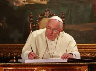 Papa Kur'an yakma eylemini kınadı