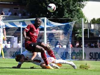 Beşiktaş’ın hazırlık maçı yarıda kaldı