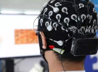 Çin, insan beynini bilgisayara bağlayan bir cihaz geliştirdi