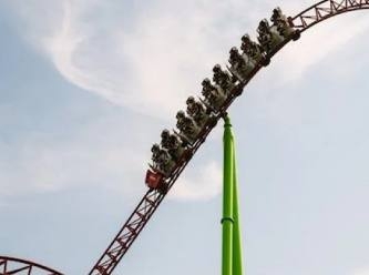 Lunaparkta kaos: Havada 45 dakika asılı kaldılar