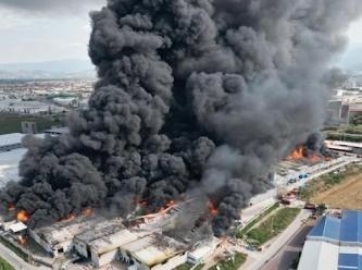Bursa’da iplik fabrikasında büyük yangın
