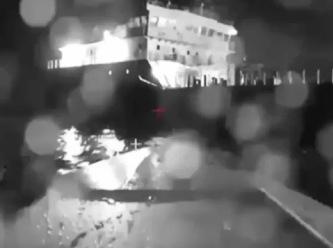 Ukrayna, Kerç Boğazı'nda yakıt yüklü Rus tankerine saldırı düzenledi