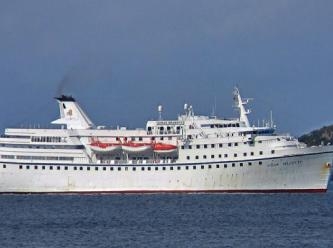 Hollanda’da lüks yolcu gemisi sığınmacılara tahsis edildi