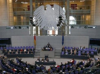 Almanya'da demokrasiye güven azaldı
