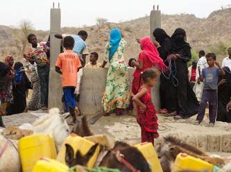 Suudi Arabistan, Yemen sınırında yüzlerce göçmeni öldürmekle suçlanıyor