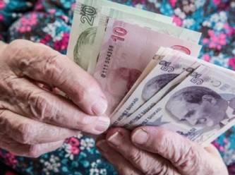 Ekonomik kriz nedeniyle emekliler geçinemiyor: 65 yaş sonrası boşanmalar arttı