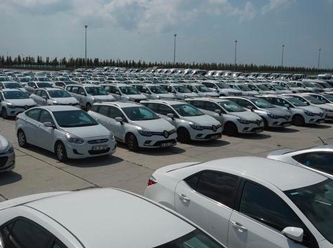 AKP'li belediyeler tasarruf genelgesini takmıyor: Araçlara servet ödediler