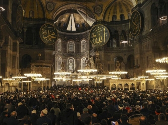 İlber Ortaylı'dan  Ayasofya çıkışı: Kapatılmazsa yıkılabilir?