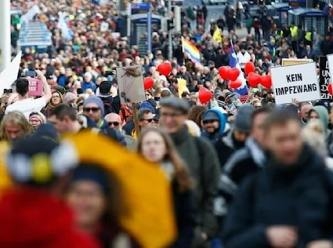 Almanya’da aşırı sağa karşı Türklere çağrı
