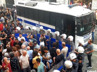 Polis, AYM kararını çiğnemede ısrar ediyor: Cumartesi Anneleri 27’nci kez gözaltına alındı
