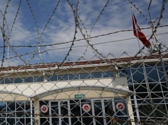 İnfaz düzenlemesi cezaevlerini boşalttı: Nüfus 342 binden 261 bine geriledi