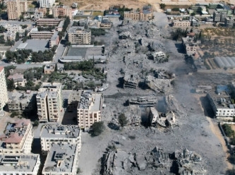İsrail, Batı Şeria’daki bir camiye hava saldırısı düzenledi