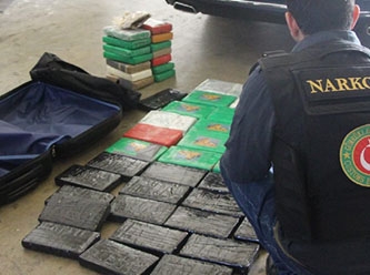 Kapıkule’de aranan diplomatik araçtan 55 kilo kokain çıktı