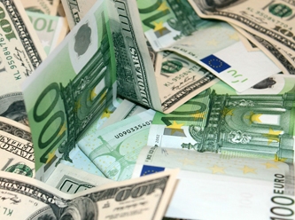 Euro 30'a dayandı, dolar yükseliyor