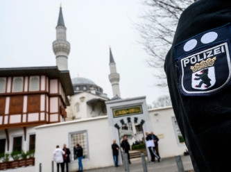 Almanya'da Müslüman cemaatlere hakaret ve tehdit
