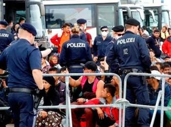 Binlerce Türk Almanya’ya alınmadı, geri gönderildi