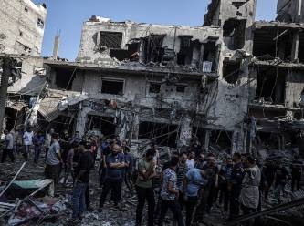 Ateşkes ertelendi mi? İsrail Gazze'yi bombalamaya devam ediyor
