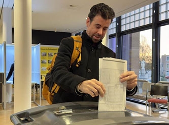 Hollanda'da seçim sonuçları zorlu koalisyon ihtimallerini ortaya çıkardı