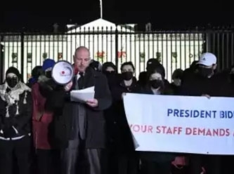 Biden'a kendi ekibinden protesto