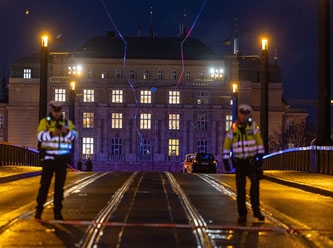 Prag'daki silahlı saldırı: Saldırgan aranıyordu