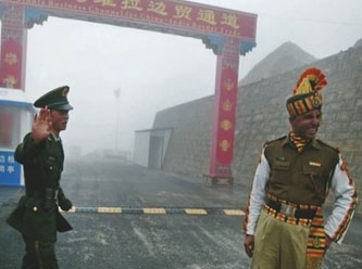 Gerilim Hindistan ile Çin arasında etkilenen Rusya
