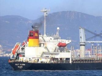 Karadeniz’de tahıl yüklü gemi mayına çarptı: Gemide Türk denizciler de var
