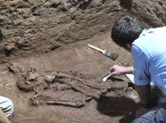 Diyarbakır'daki kazıda 54 çocuğa ait mezarlık bulundu