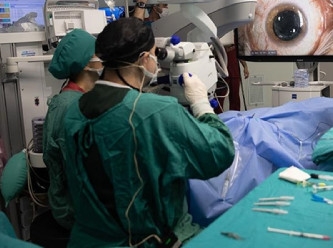Alman mahkemesinden Türkiye'de katarakt ameliyatı kararı