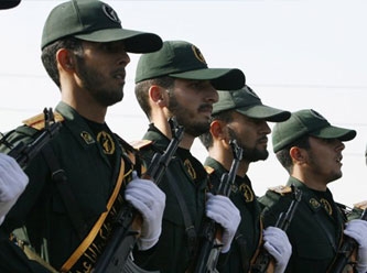 İran Devrim Muhafızlarını Suriye'den çekti mi?