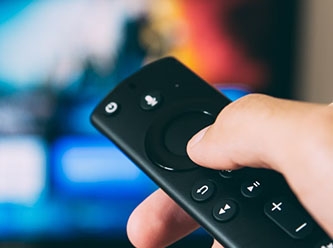 Televizyon karşısında yemek yiyenlere uyarı
