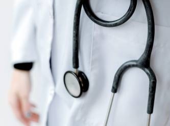 Binlerce doktor greve gitti