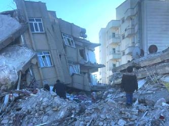 Depremin yıktığı kentlerden 5'i el değiştirdi