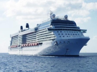 1500 yolcu taşıyan gemi mahsur kaldı