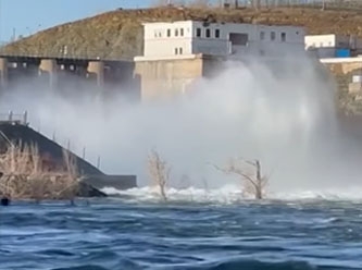 Rusya’da baraj yıkıldı, şehir sular altında kaldı