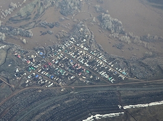Rusya'da sel felaketi büyüyor: Ural Nehri 10 metre taştı
