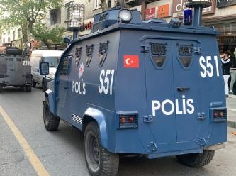 Beyoğlu'nda silahlı saldırı: Yaralılar var