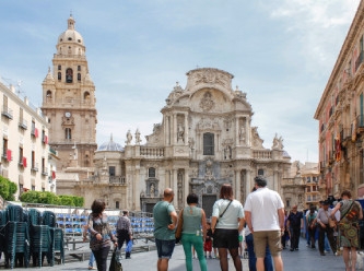 İspanya, turizm'den 200 milyar dolar bekliyor