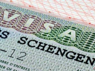 AB'den Suudi Arabistan, Umman ve Bahreyn'e 5 yıllık Schengen vizesi