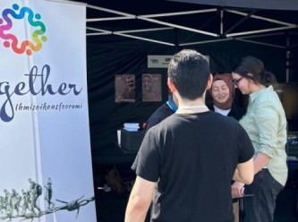 Tenkil Sergisi Helsinki’de açıldı: ‘Topyekün’ cezalandırmanın somut delilleri sergileniyor