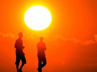 O ülke aşırı sıcaklara teslim: Ölü sayısı 100'e yaklaştı