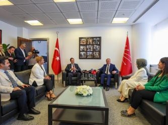 Siyasi partiler bayramlaşıyor: CHP’li Yücel'den AKP heyetine ‘Meclis’ eleştirisi