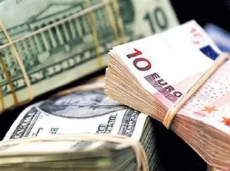 Dolar ve Euro haftaya rekorla başladı