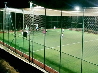 Başkan yardımcısı halı sahada kalp krizi geçirdi