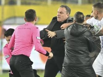 Hakem Halil Umut Meler'i yumruklayan Faruk Koca'ya hapis cezası!